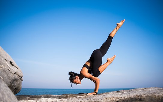 Yoga 2587066 340
